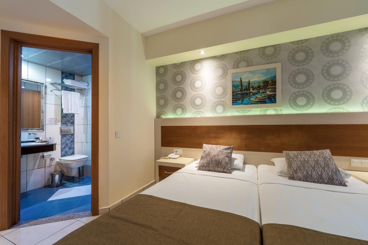 Montebello Resort Hotel Олудениз Экстерьер фото