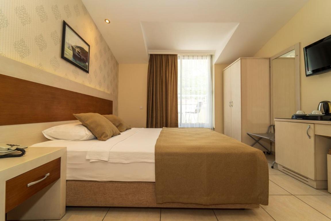 Montebello Resort Hotel Олудениз Экстерьер фото