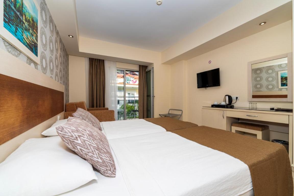 Montebello Resort Hotel Олудениз Экстерьер фото
